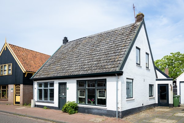 Verkocht onder voorbehoud: Sfeervolle 2/1-kapwoning aan de rand van het centrum